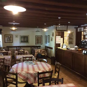 Osteria La Pesa بيت ضيافة