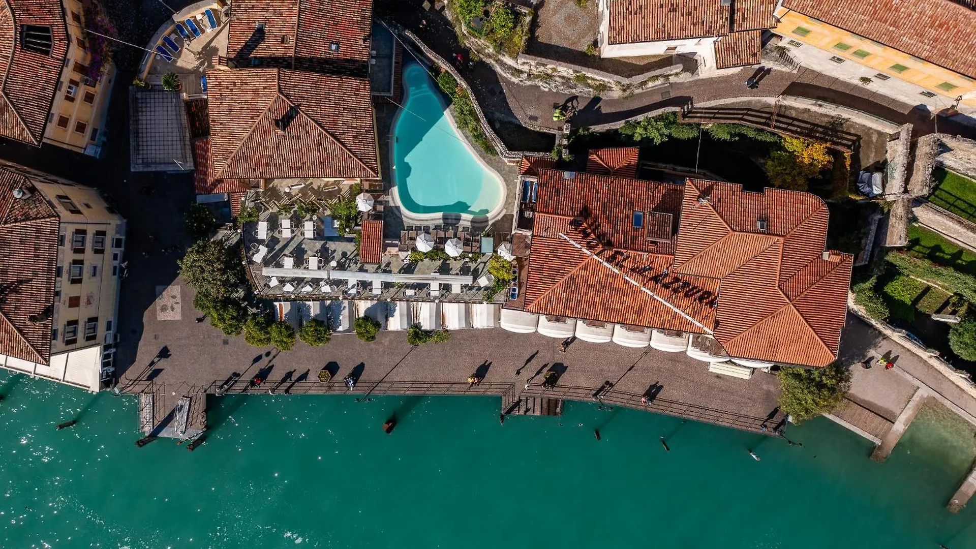 ****  לימונה סול גרדה Hotel All'Azzurro איטליה