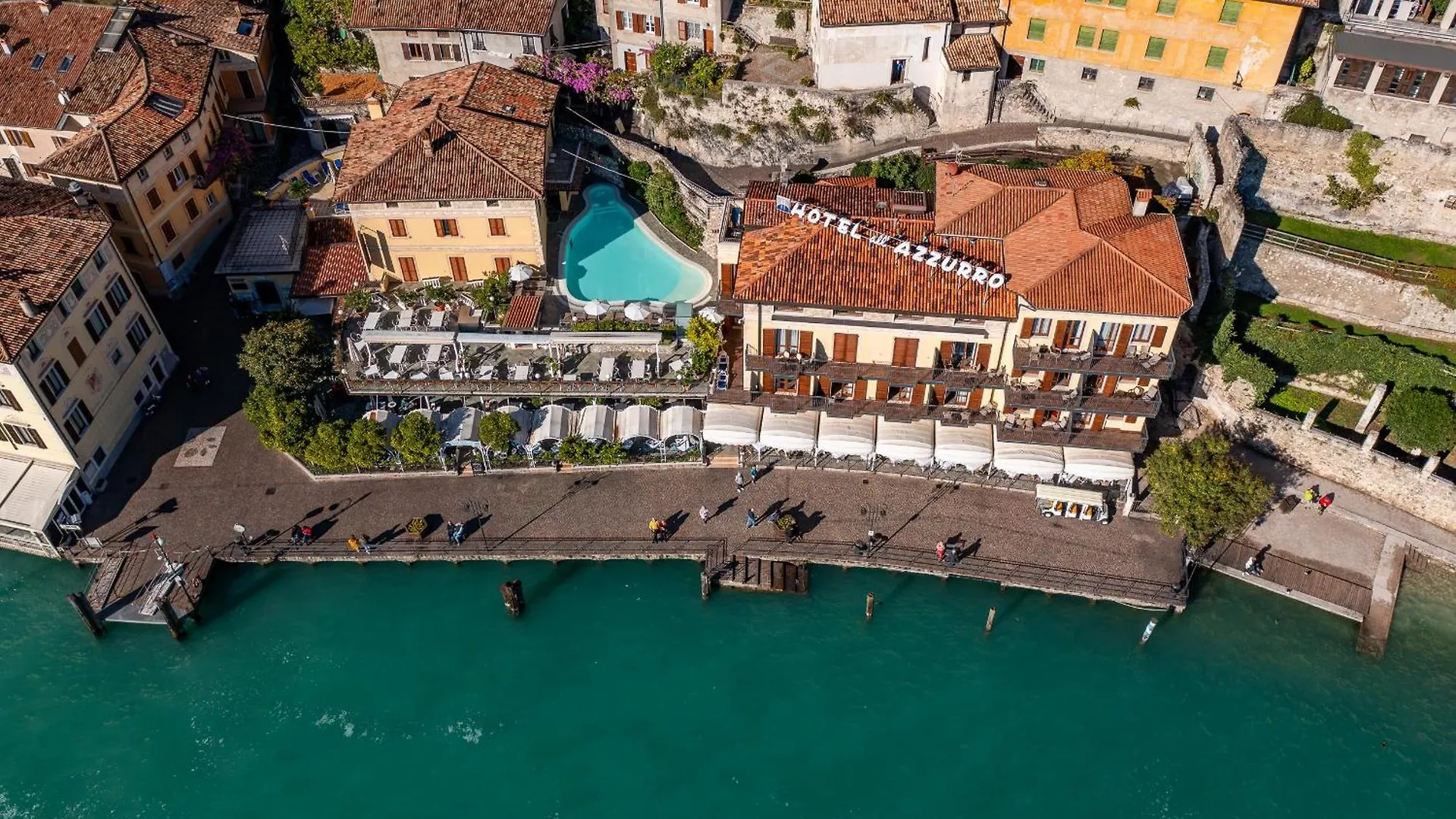 Hotel All'Azzurro ليمونِ سول غاردا