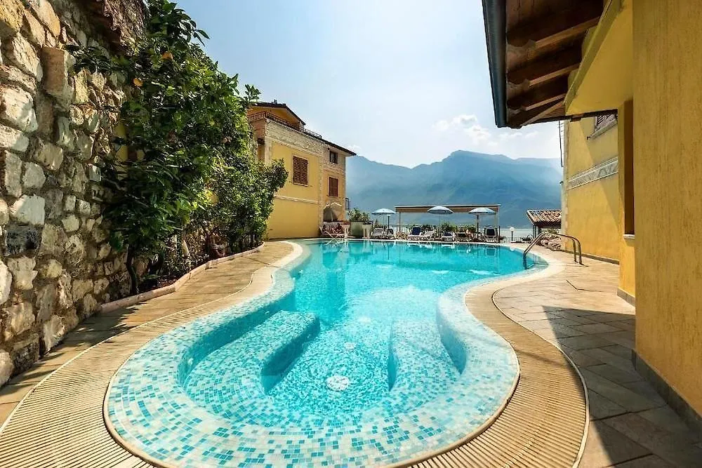 Hotel all'Azzurro Limone sul Garda Italia